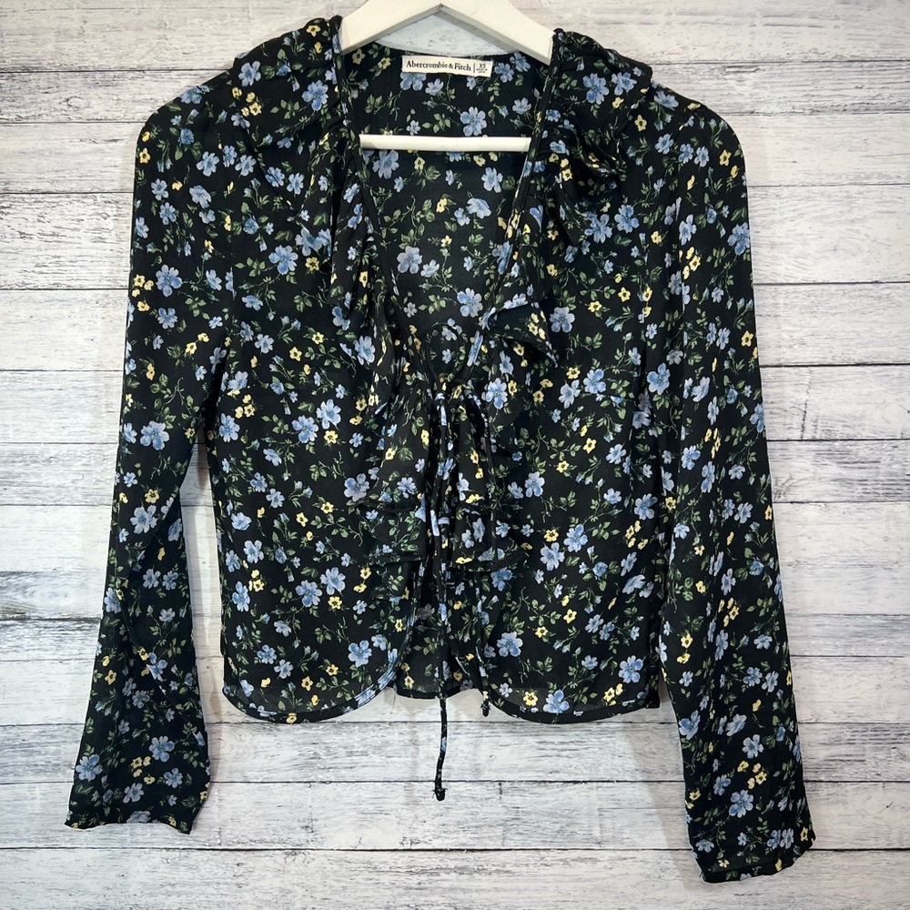 Abercrombie & Fitch cottage core tie front Black Floral Blouse